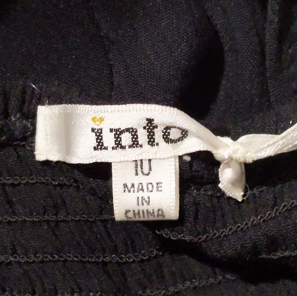 LF Into Ruffle Strap Crop Top - Picture 5 of 8